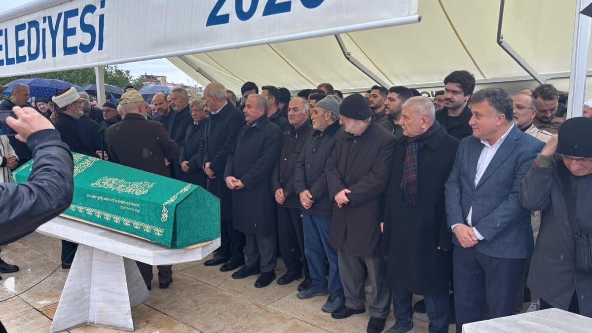Cevat Özkaya son yolculuğuna uğurlandı