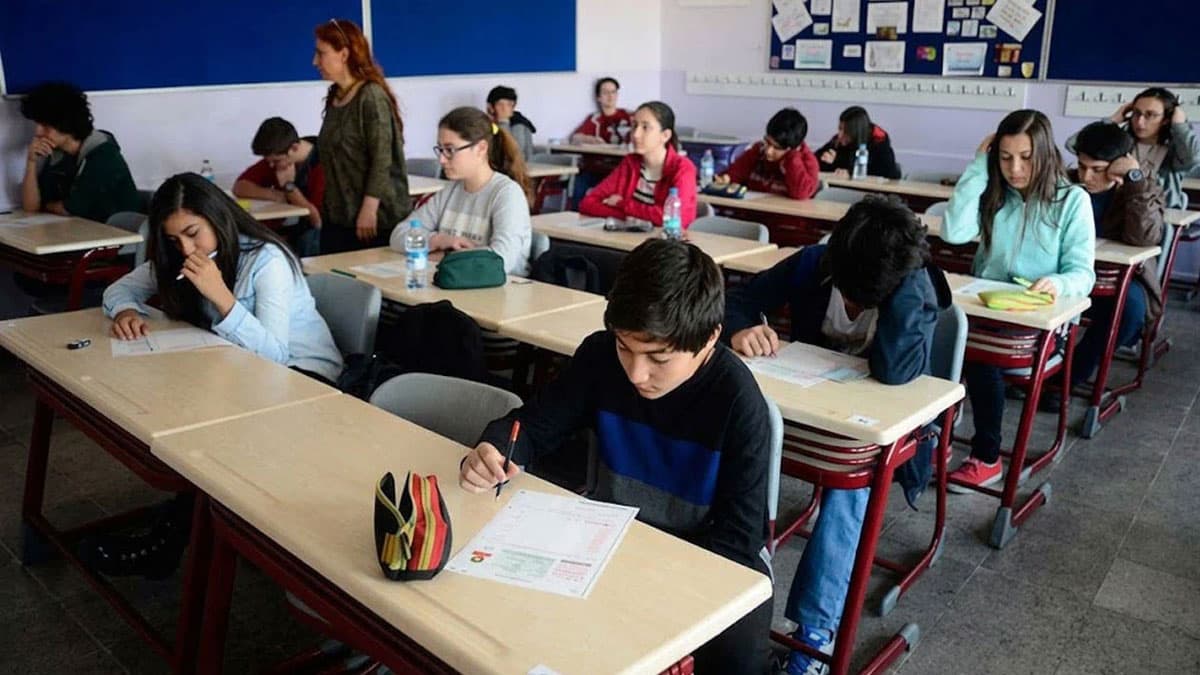 Ortaokul ve liselerde sınav sistemi değişiyor: 16 branşta uygulanacak