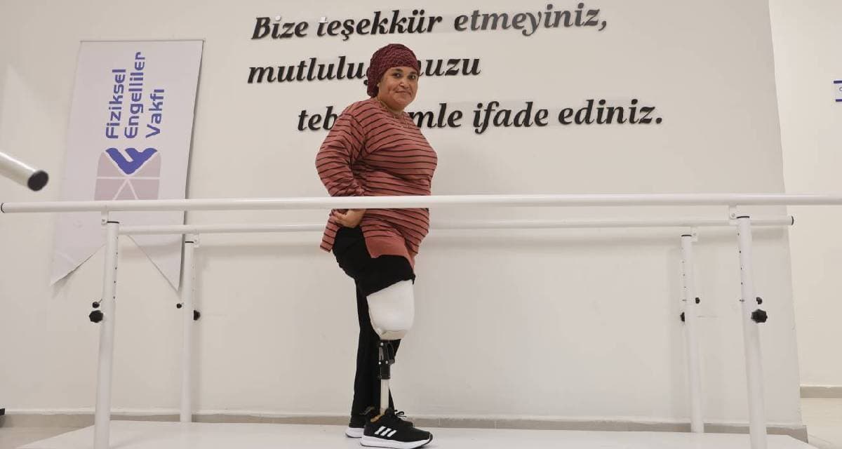 Çırçır makinesine bacağını kaptıran Emine Şirin yeniden ayağa kalktı: "İlk adımlarımı atmak çok güzel bir histi"