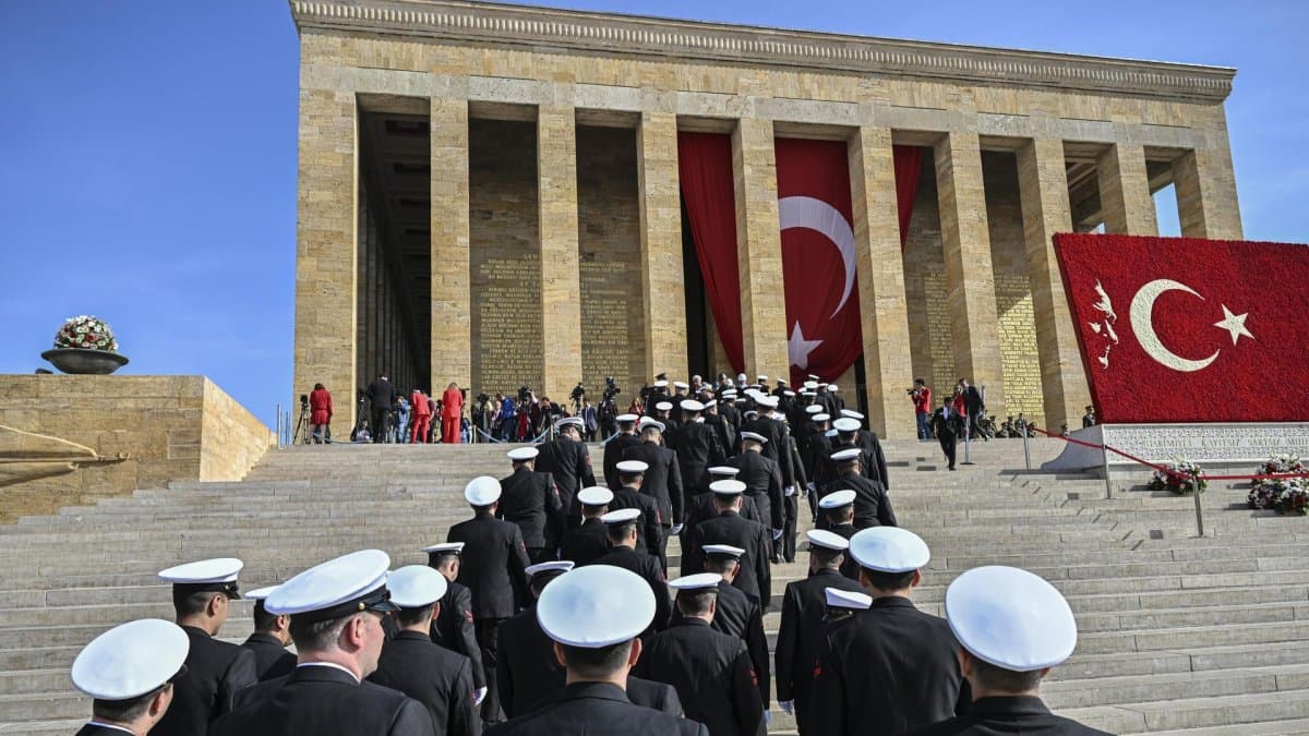 Milyonların gözü idari izin kararında: 30 Ekim Cuma tatil mi olacak, 29 Ekim Cumhuriyet Bayramı tatili 4,5 güne uzuyor mu?