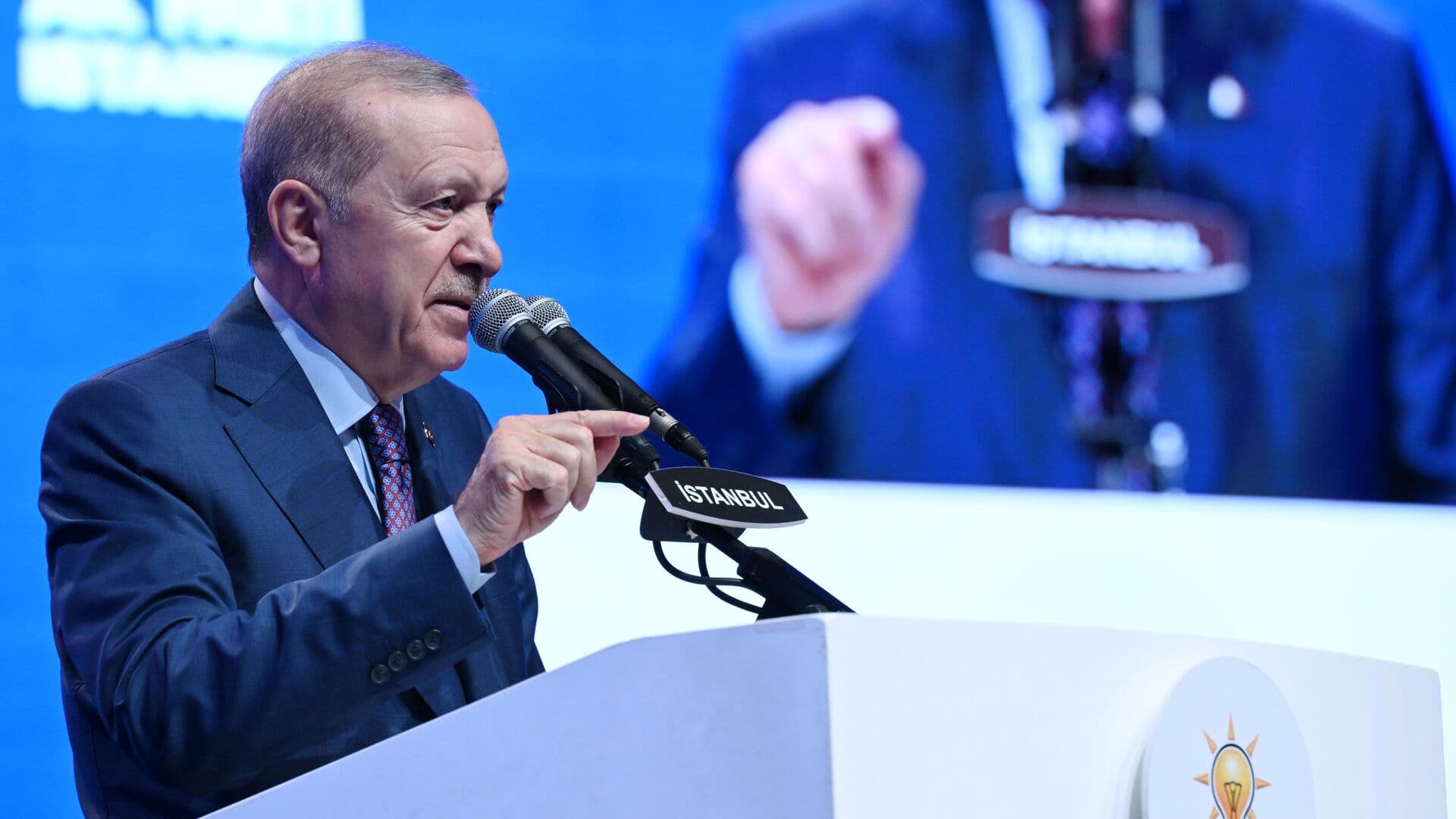 Erdoğan: Geleceğin güvencesi teknolojiye yön veren gençler olacak