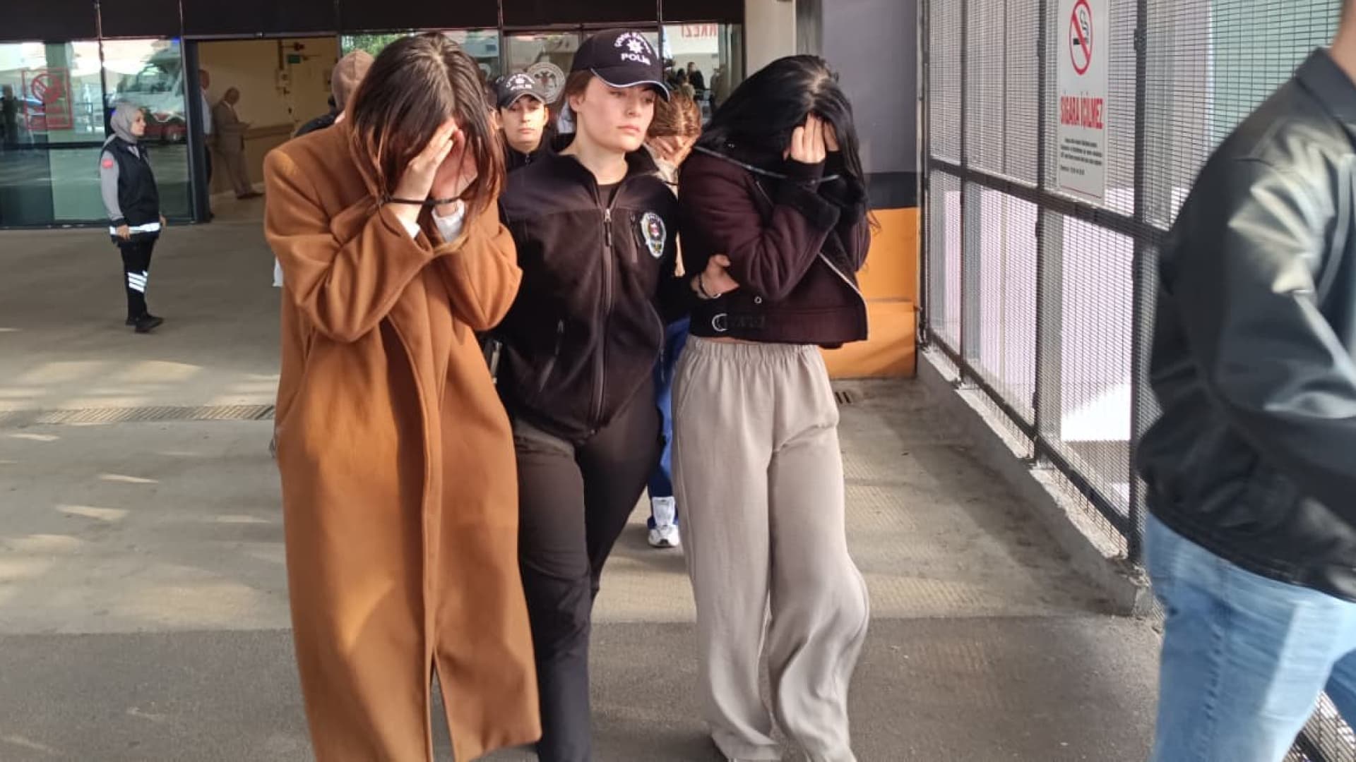 Yasa dışı üreme hücresi ticareti: 8 tutuklama talebi