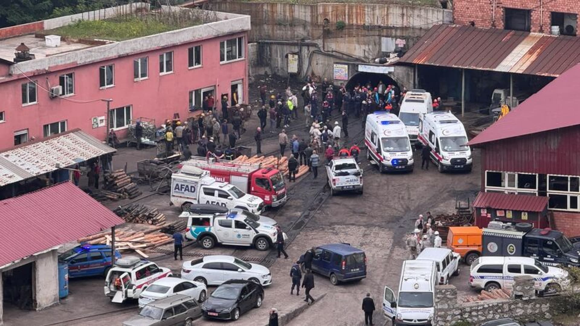 Zonguldak'ta maden ocağında patlama! 3 madenci can verdi