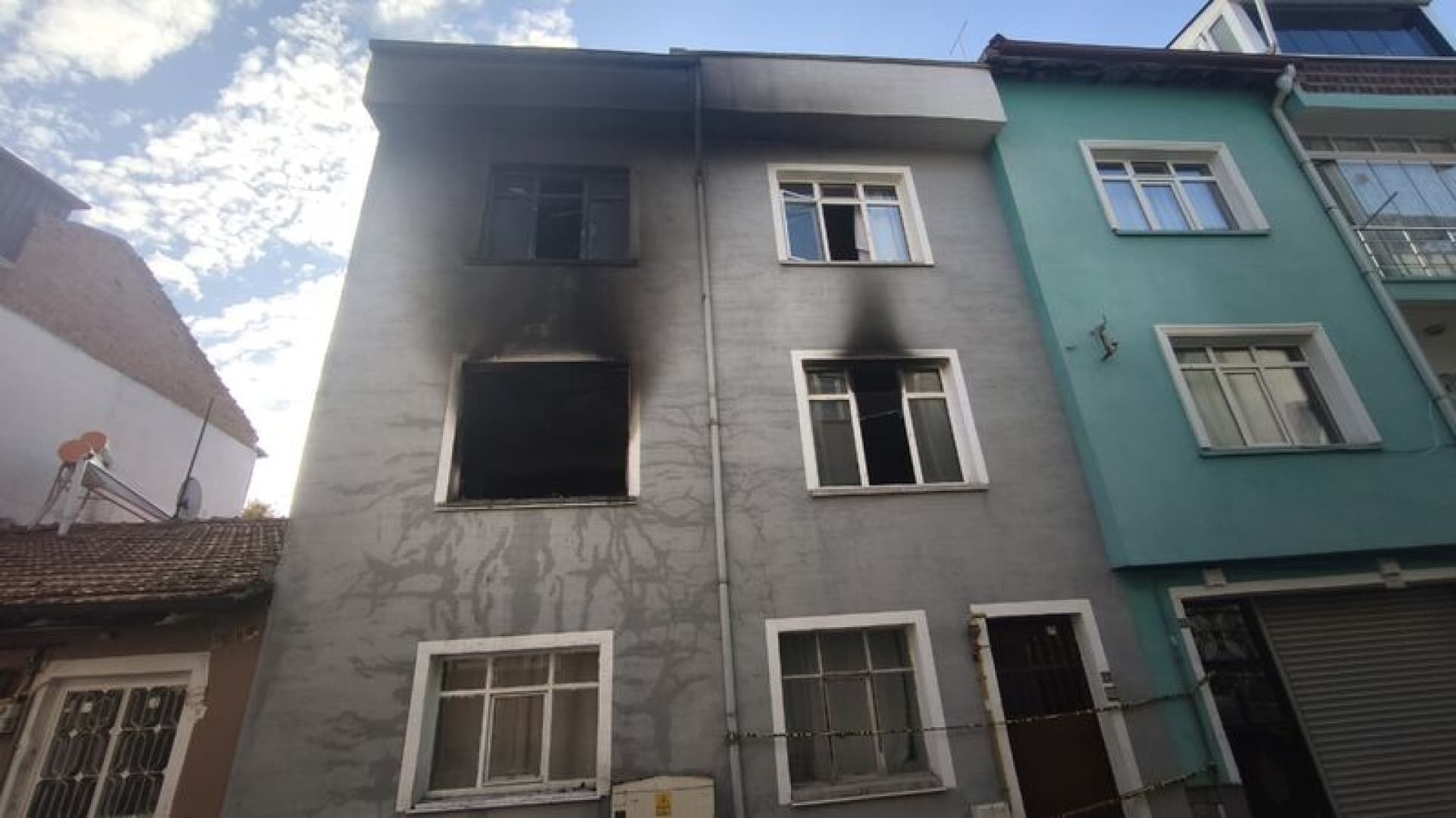 Yangın faciası! Yoğun duman ölüme yol açtı!