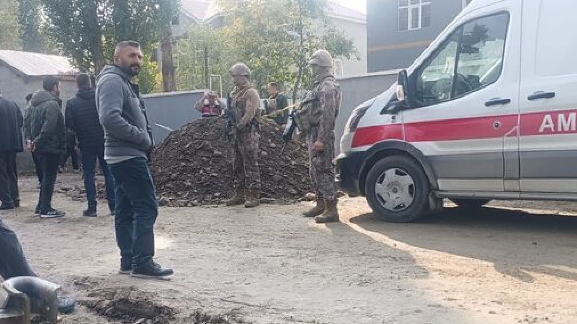 Kardeşinin evine gitti! Emekli polisin kanlı arazi kavgası