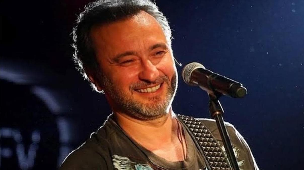 Ünlü şarkıcı Nev hayatını kaybetti! Menajeri acı haberi duyurdu