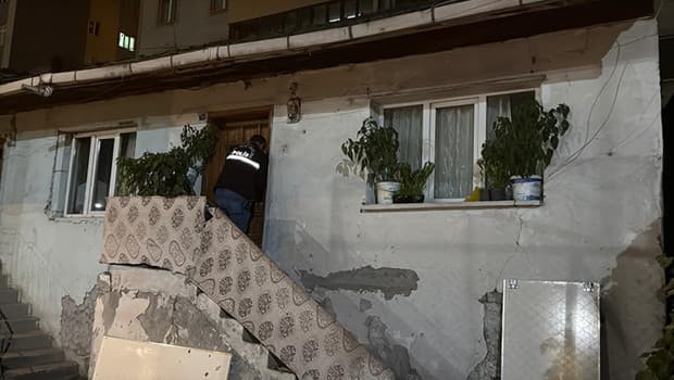 Karabük'te kıskançlık kavgası kanlı bitti: Sevgilisini bıçaklayan kadın gözaltında