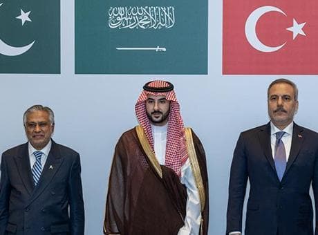 Tehdide karşı güçlü taahhüt