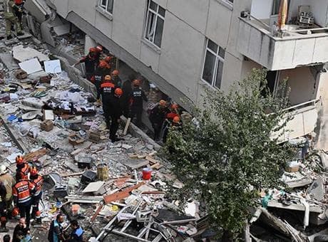 Maltepe’deki bina çökmesinde 2 tutuklama: Bilirkişi raporunda ihmal iddiası