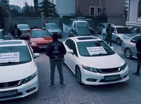 İstanbul merkezli change operasyonunda 22 şüpheli adliyeye sevk edildi! Hacizli ve yakalamalı araçları sattılar