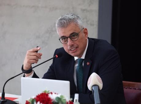 Türkiye’de 13-17 yaş arasındaki gençlerin yüzde 30’u sigara kullanıyor