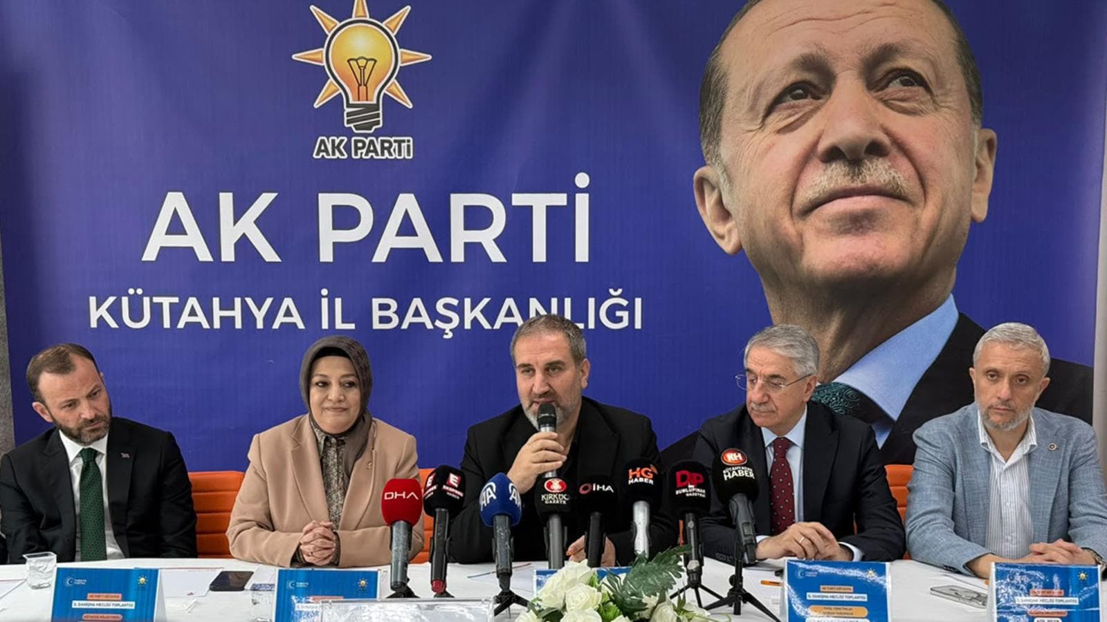 AK Parti Genel Başkan Yardımcısı Şen'den dikkat çeken 'fon krizi' çıkışı