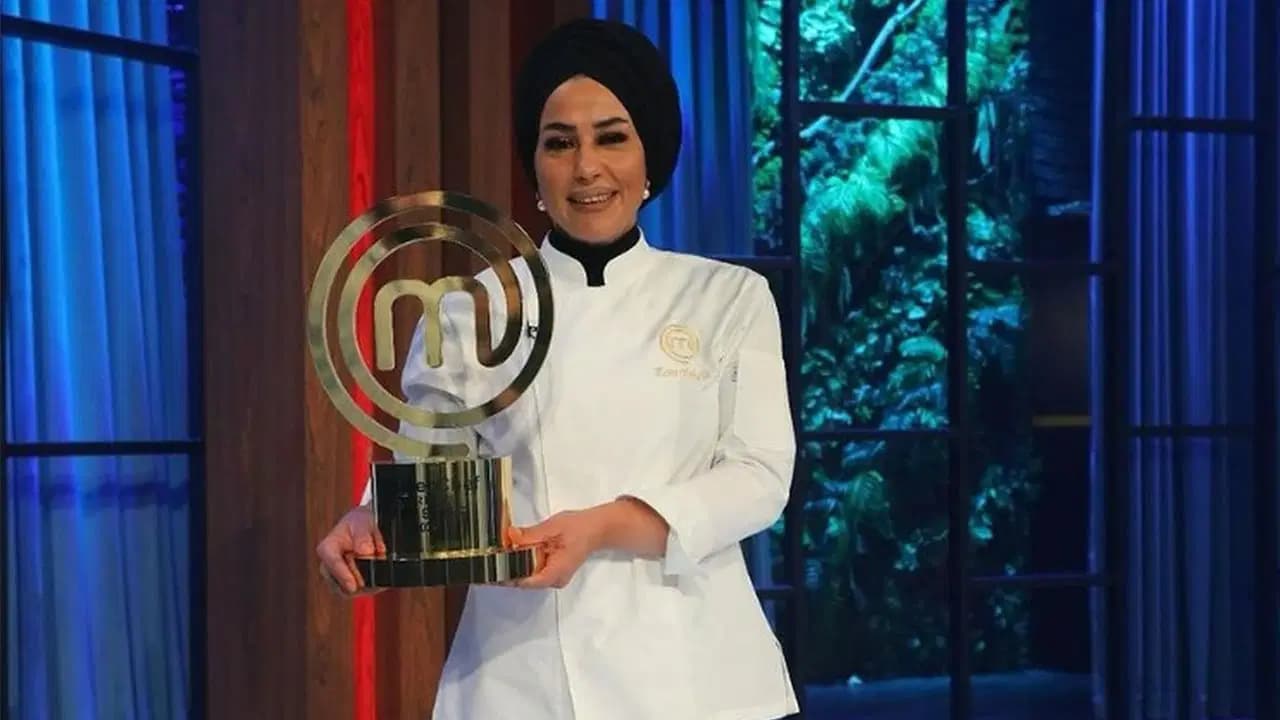 Esra Tokelli restoranına neden ara verdi?