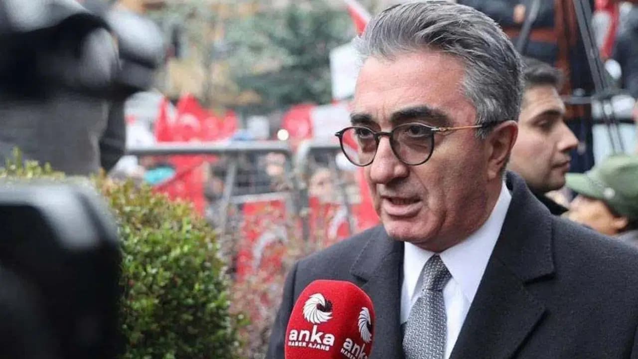 Son Dakika... Silivri Cezaevi'nden hastaneye kaldırıldı: Bayrampaşa Belediye Başkanı Hasan Mutlu ameliyata alındı!