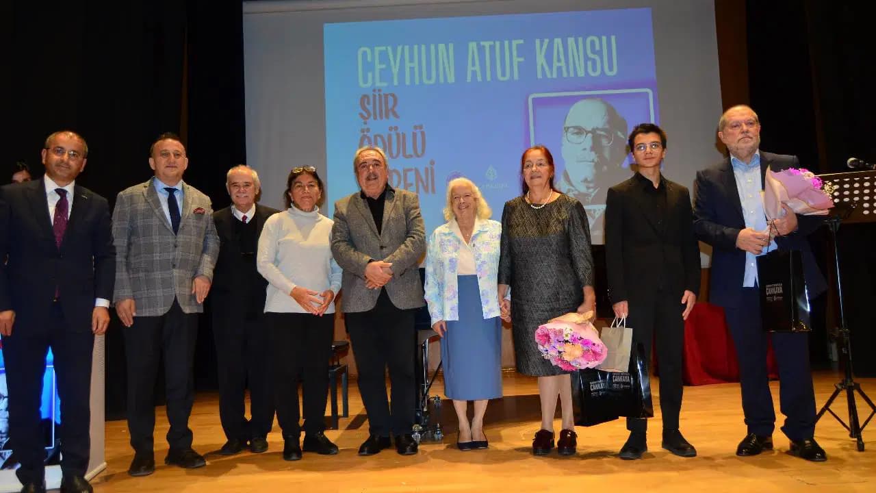Bir şiir ödülü, çocuk sağlığı tartışmasını da gündeme taşıdı
