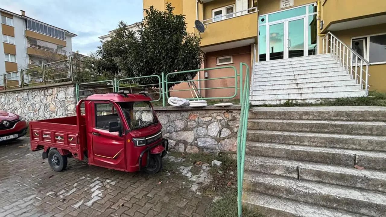 Son eşyalarını almak için gelmişti: Komşusu tarafından katledildi