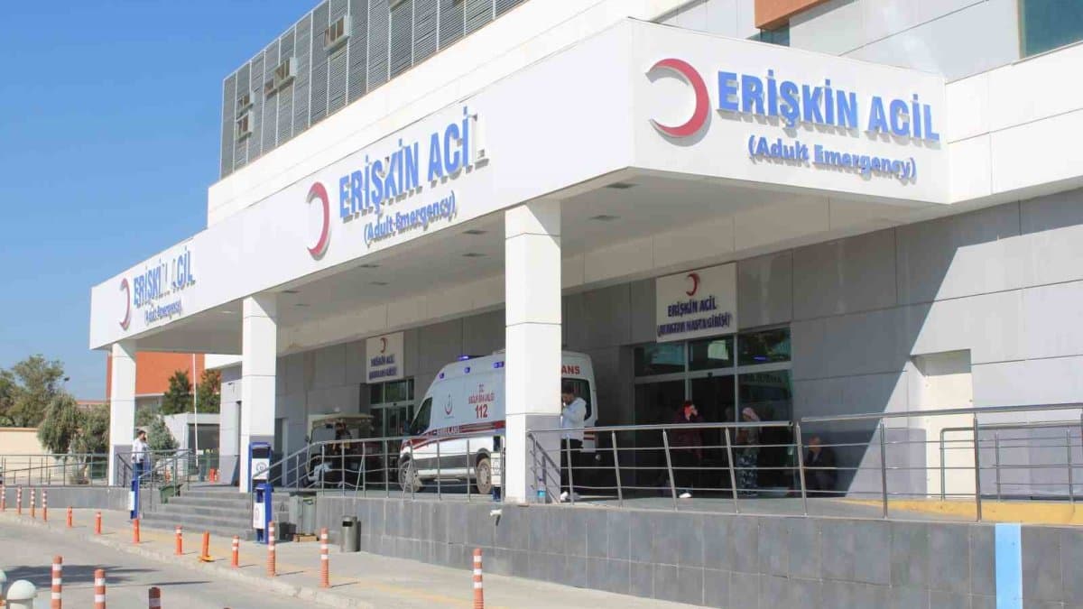 Aydın’da gıda zehirlenmesi: 3 öğrenci hastaneye kaldırıldı