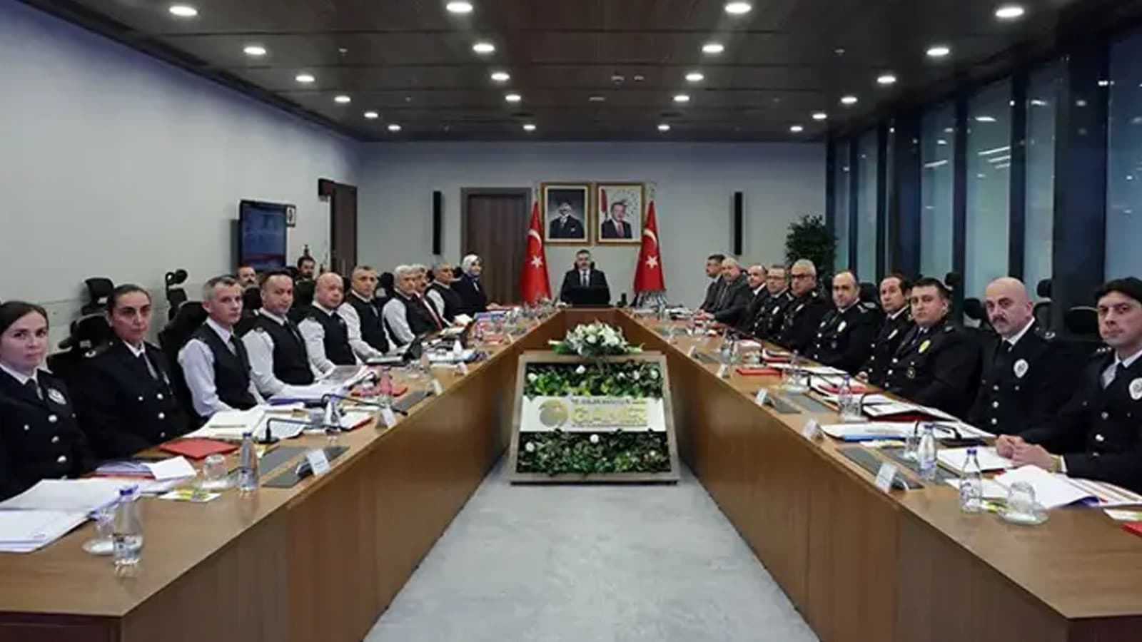 İçişleri Bakanı Çiftçi başkanlığında "asayiş" konulu güvenlik toplantısı yapıldı