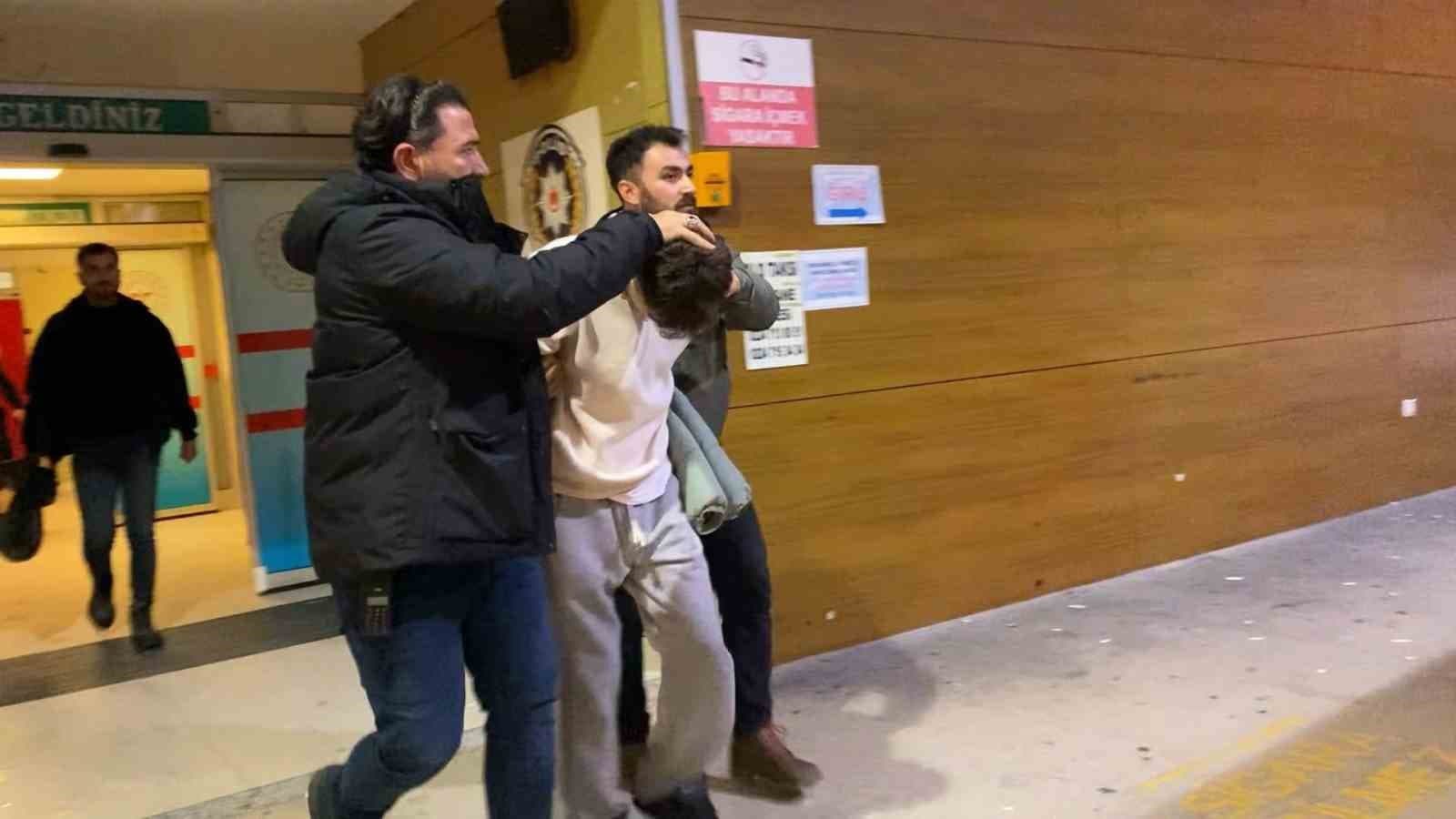 Bursa'da kız meselesinde kan aktı: 1 ölü, 2 yaralı