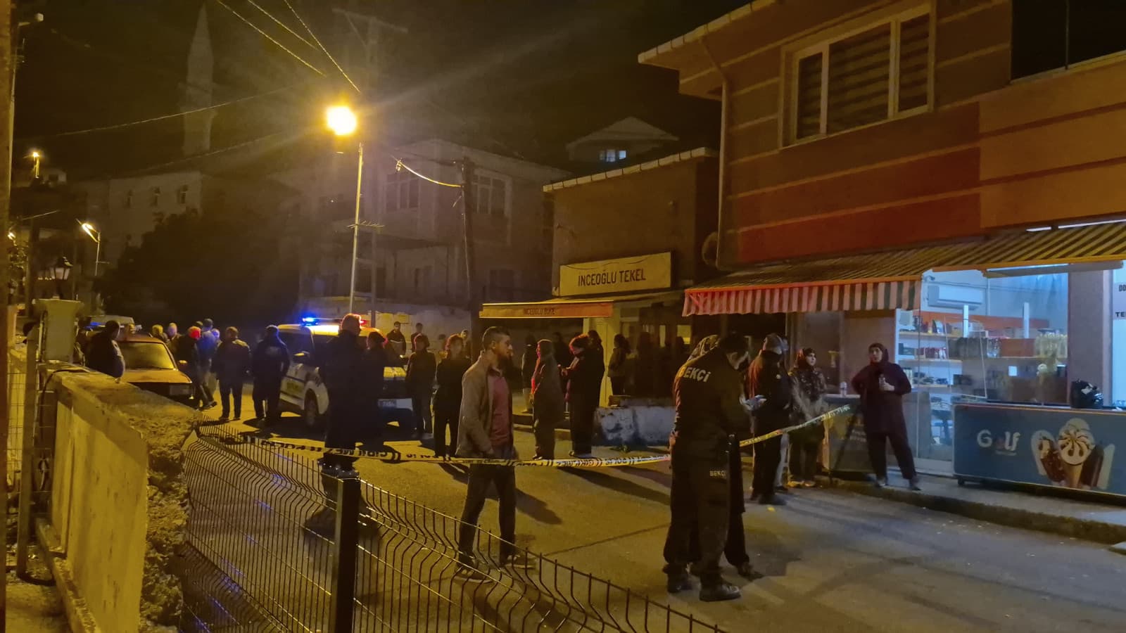 Boşanma aşamasındaki eşini ve olaya müdahale etmeye çalışan kişiyi vurdu