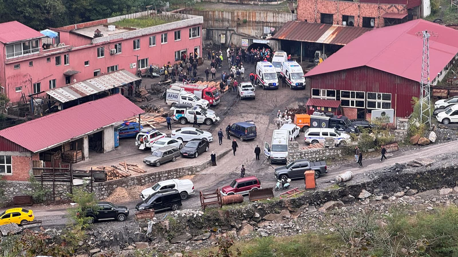Zonguldak'ta maden ocağında patlama: Ölü ve yaralılar var