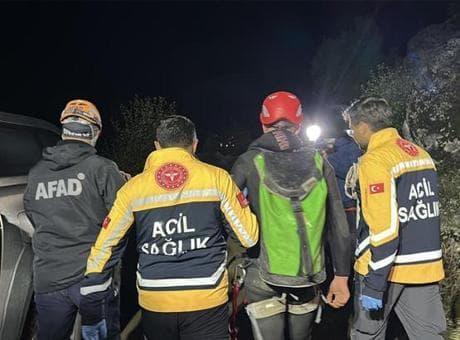 Yazılı Kanyon’da mahsur kalan 3 kişi kurtarıldı